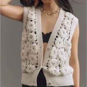 COMMENSE | Wool Crochet Floral Knit Vest | S